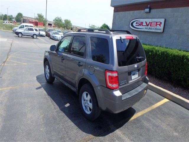 2009 Ford Escape XLT 4dr SUV V6